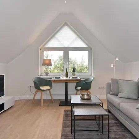 Luv &amp Lee, Whg 11a Westerland